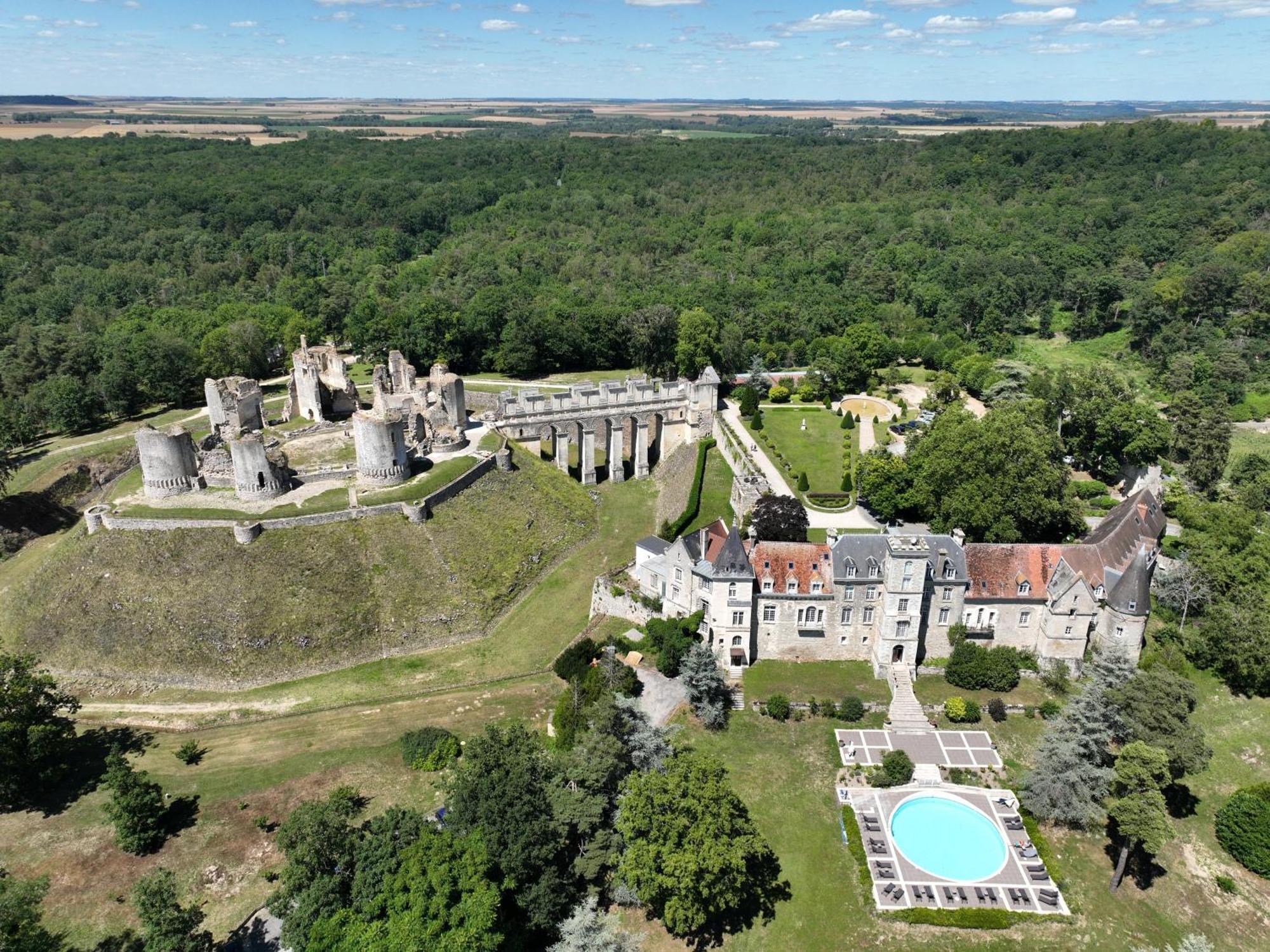 Chateau De Fere Exterior photo